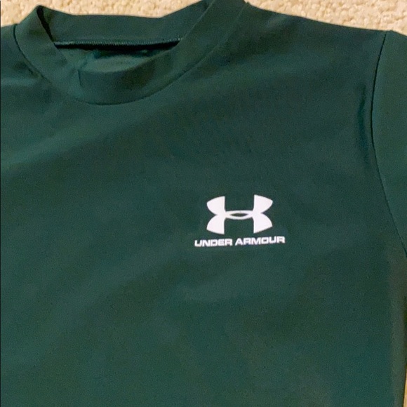 Under Armour athletic top - Picture 6 of 8